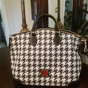 Dooney and bourke houndstooth satchel
